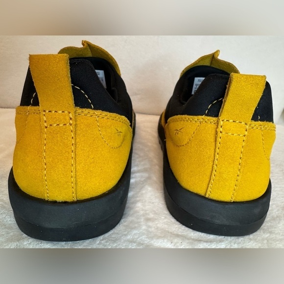 NEW Reebok Classics Men’s Beatnik Moc Yellow Rare Limited Edition Shoes Size 7 - Picture 8 of 10